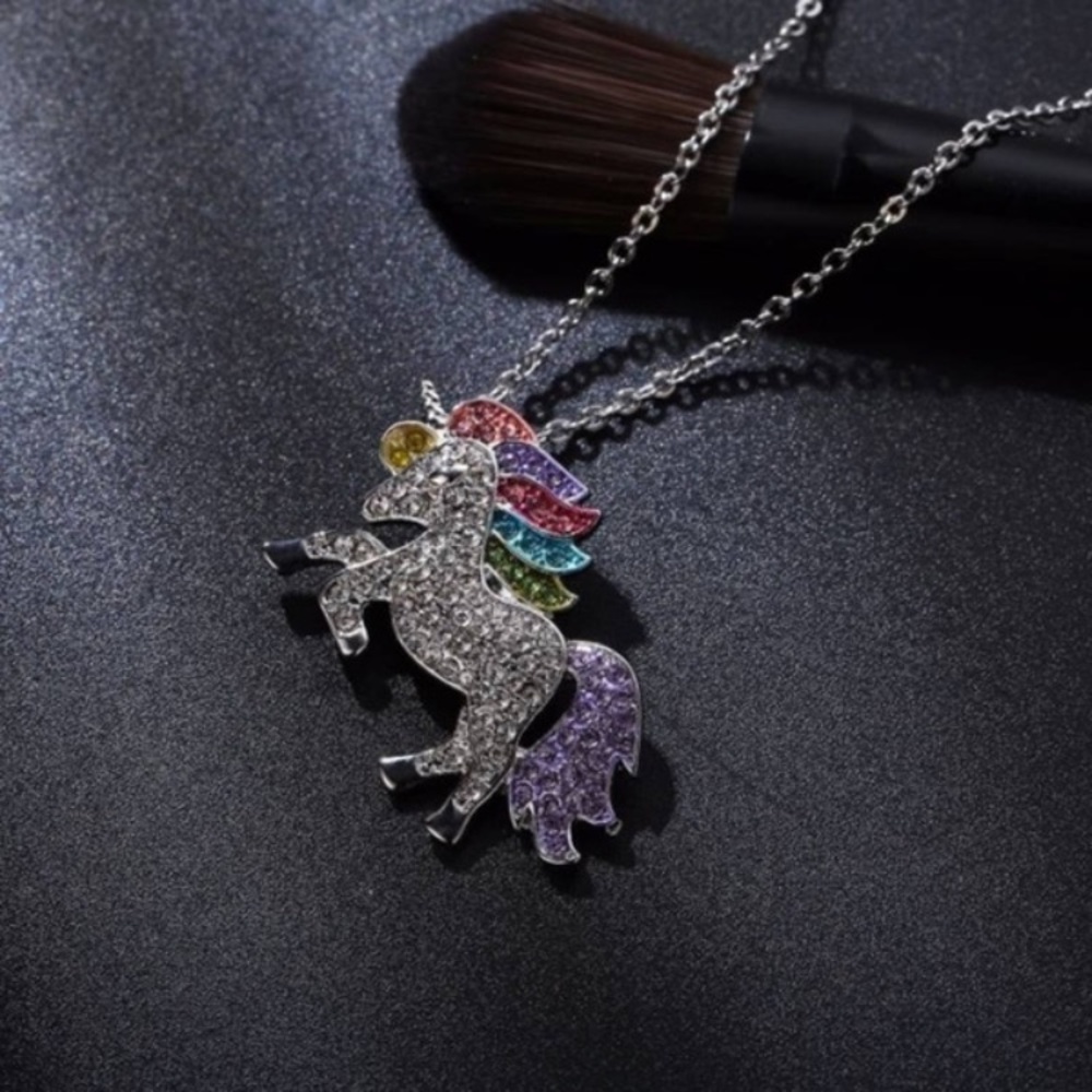 NWT/925 Silver Cubic Zirconia Unicorn Necklace